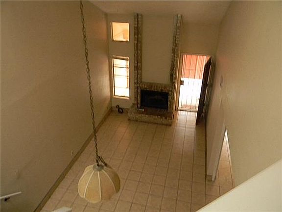 3rd image of 3109 Voss Dr