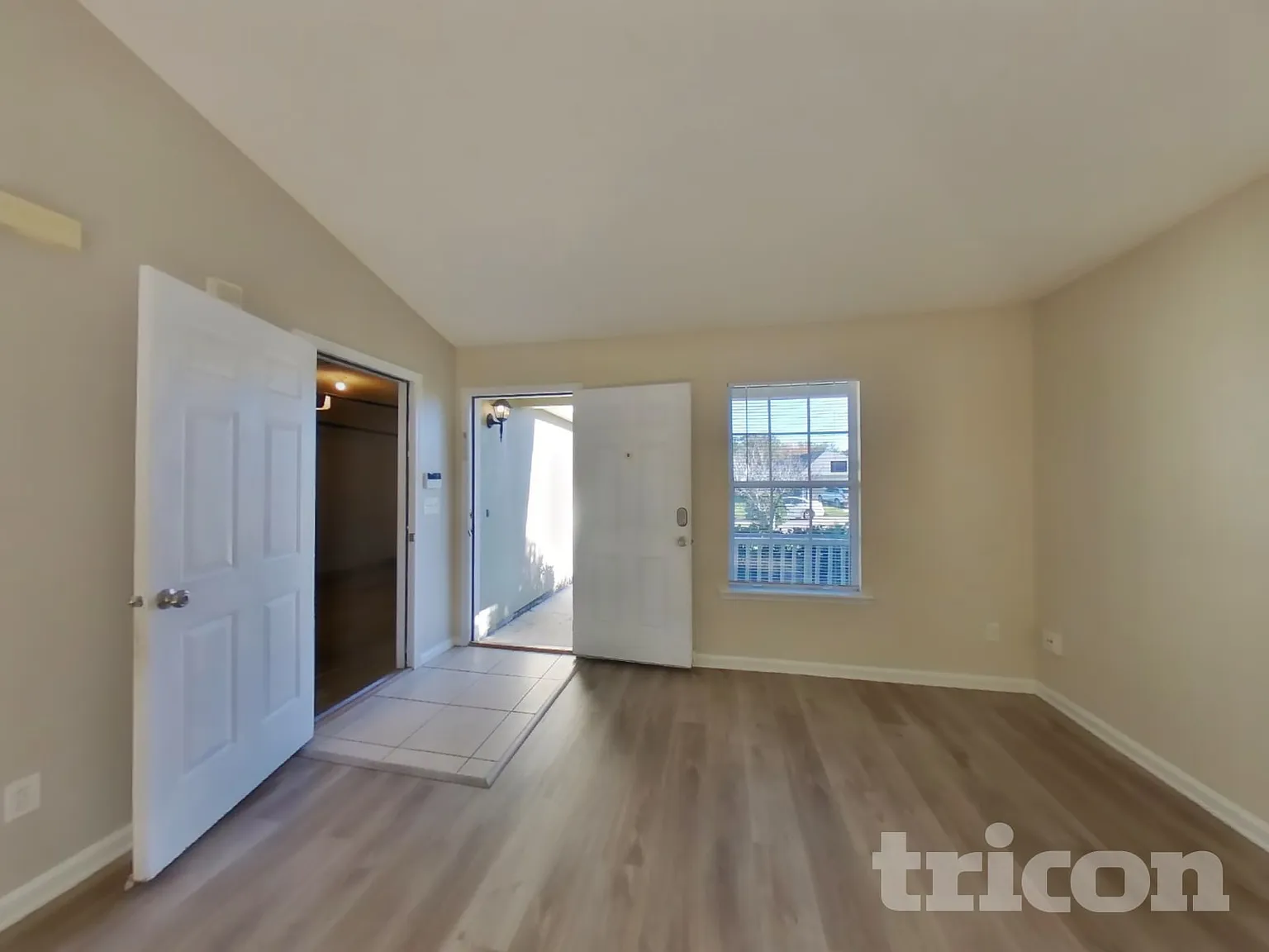 4196 Jillian Drive Jacksonville FL — Photo 3
