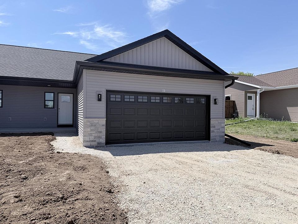 1st image of 221 E Sheboygan STREET
