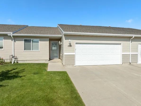 1560 35th Ave SE, Minot, ND 58701