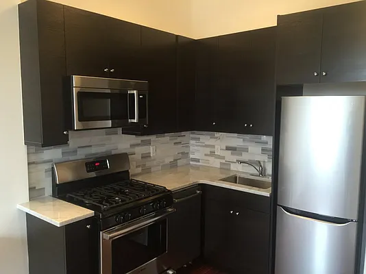 Rented by Bohemia Realty Group | media 17