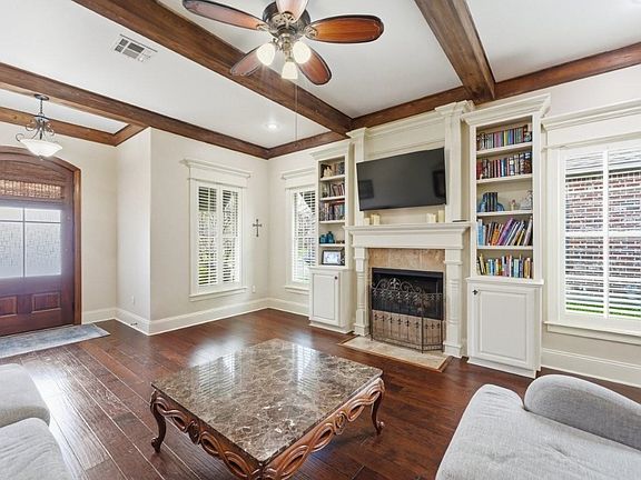 4th image of 1539 Tuscany Ln