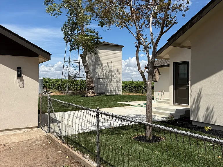 20167 E Brandt Rd #B — Photo 3