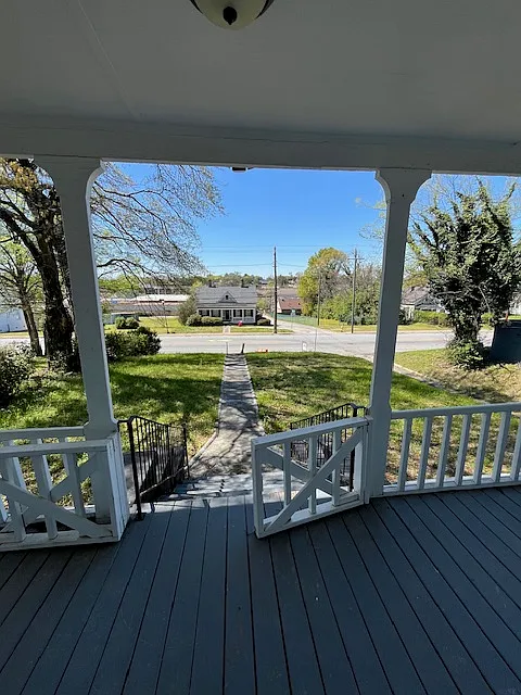 1 bed, 749 sqft, $750 — Photo 3
