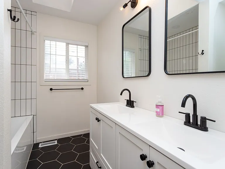 1005 Norwood Ave — Photo 14