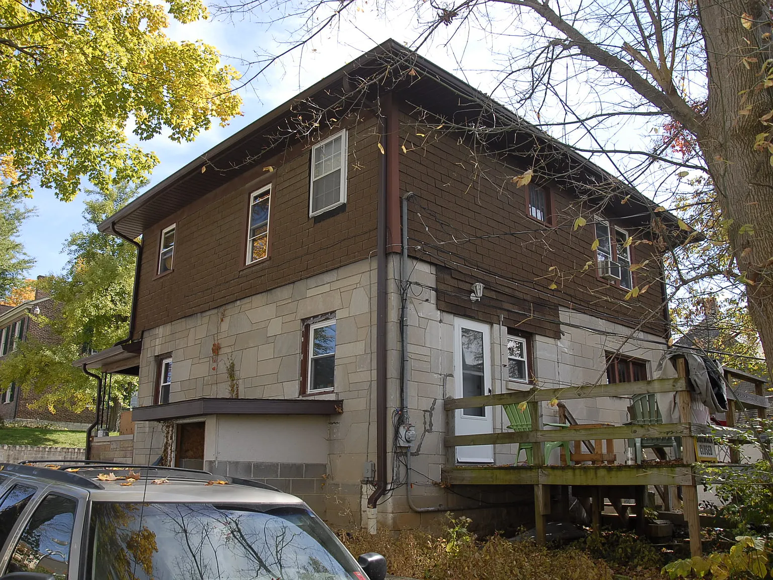 5 bed, 2175 sqft, $3,450 — Photo 2