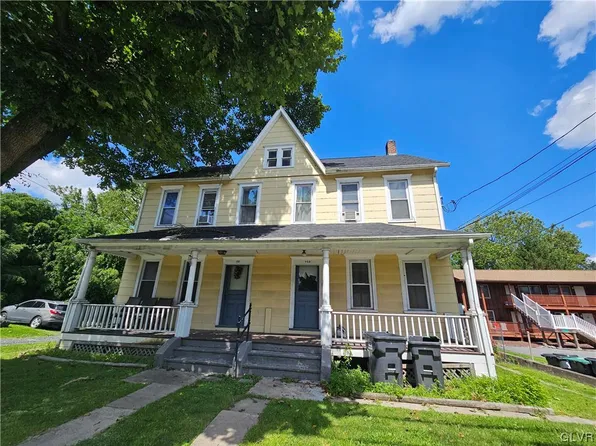 105 Main St, Stockertown, PA 18083