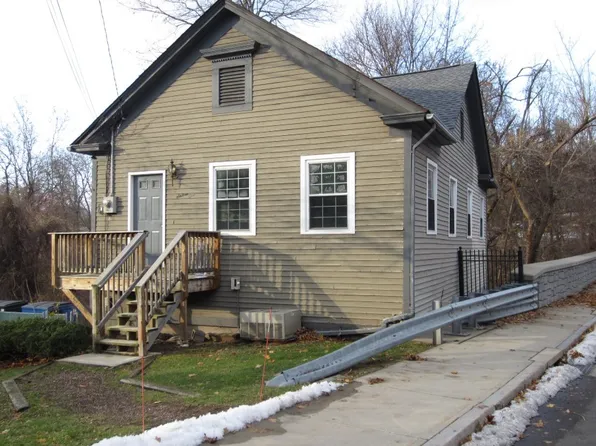 16 Vernon Ave, Vernon, CT 06066