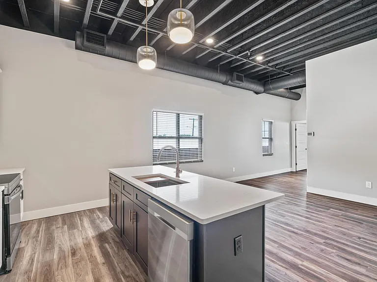 125 E Prince St #203 — Photo 9