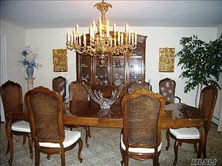 3rd image of 16 Branwood Dr