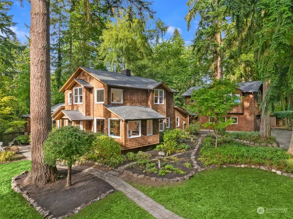 15070 Komedal Road NE, Bainbridge Island, WA 98110
