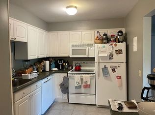 260 Pittsfield Rd #11B, Lenox, MA 01240