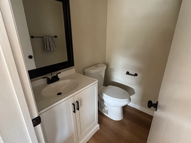 267 Rancho Ct #B — Photo 4