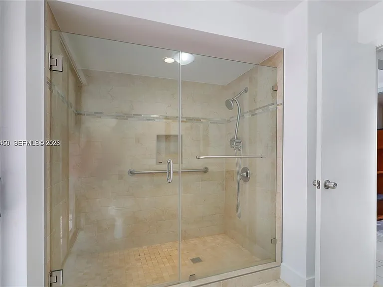 8124 SW 87th Ter — Photo 23