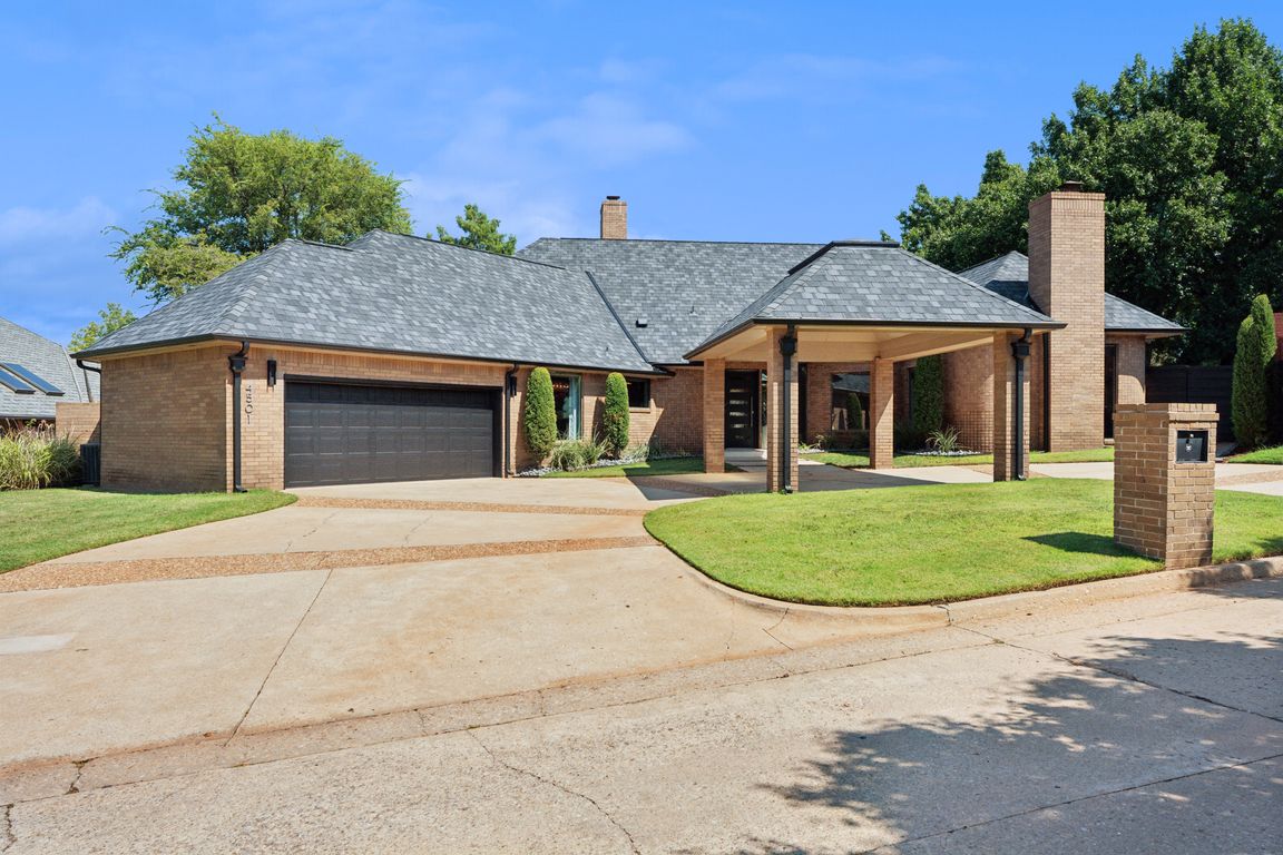 4501 Val Verde Dr_001.jpg