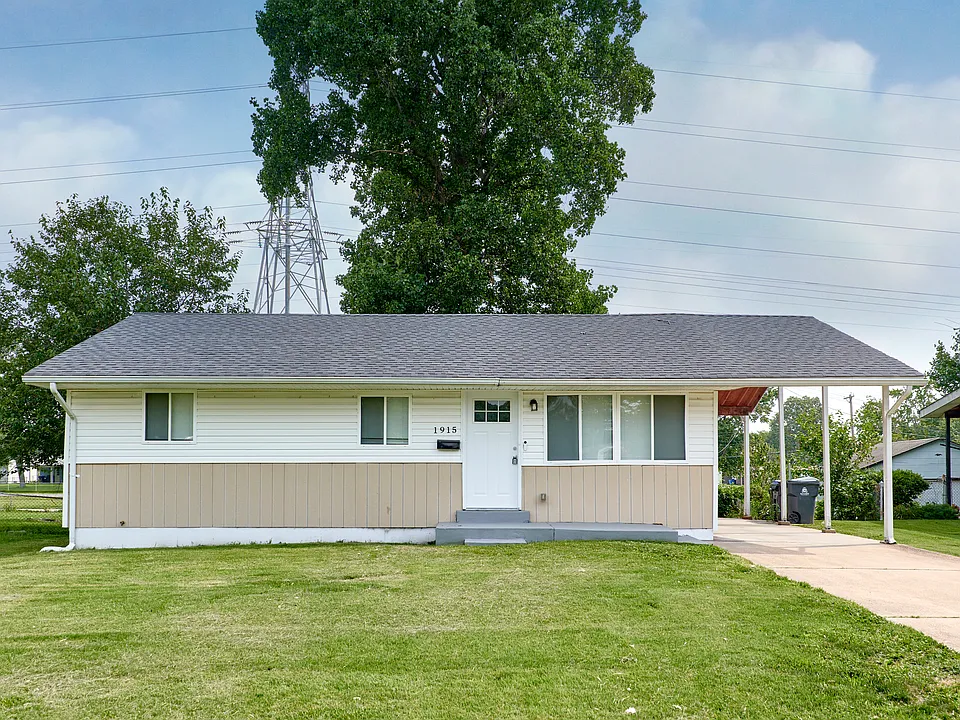 1915 Curtis Ct