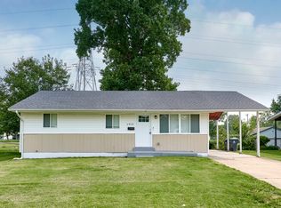 1915 Curtis Ct, Florissant, MO 63031