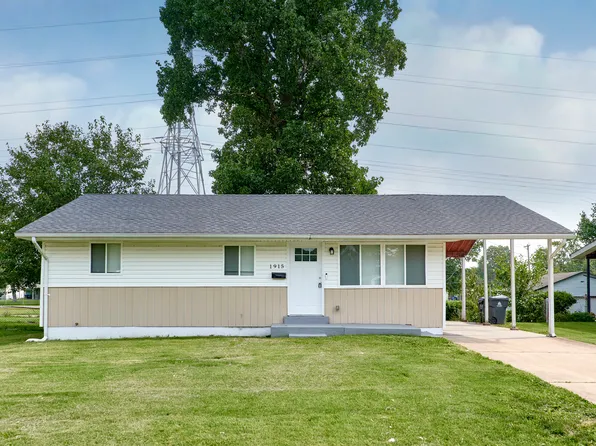 1915 Curtis Ct, Florissant, MO 63031