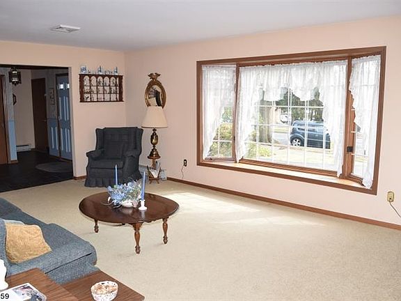 5th image of 725 John Mitchell Ave