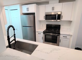 6007 Lakeview Dr, Kirkland, WA 98033