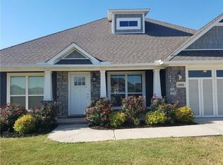 1606 Gaines St, Pea Ridge, AR 72751