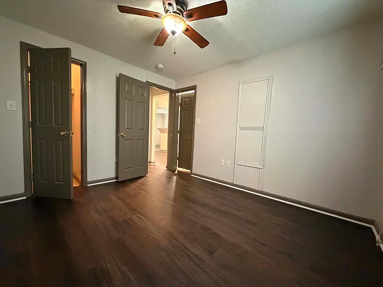 3028 Avenue M #2M — Photo 9