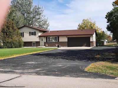 911 Aspen Ln, Gillette, WY, 82716