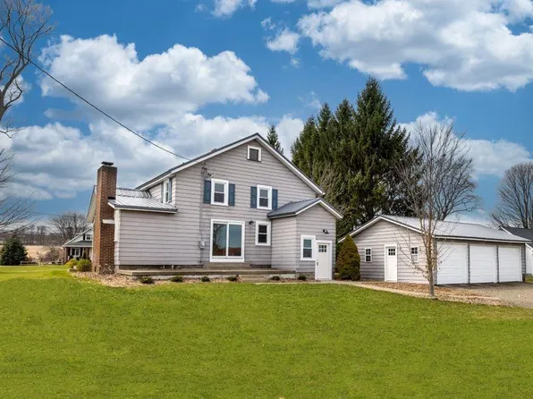 13694 Perry Ln, Edinboro, PA 16412