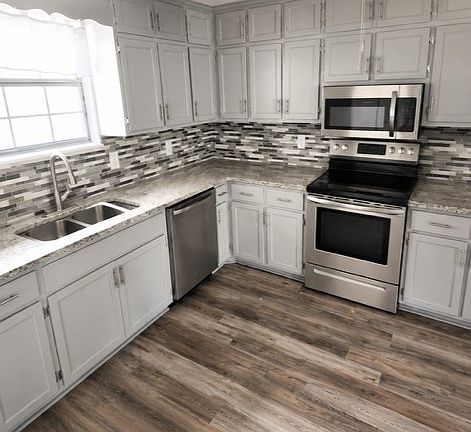 2nd image of 129 Oak St