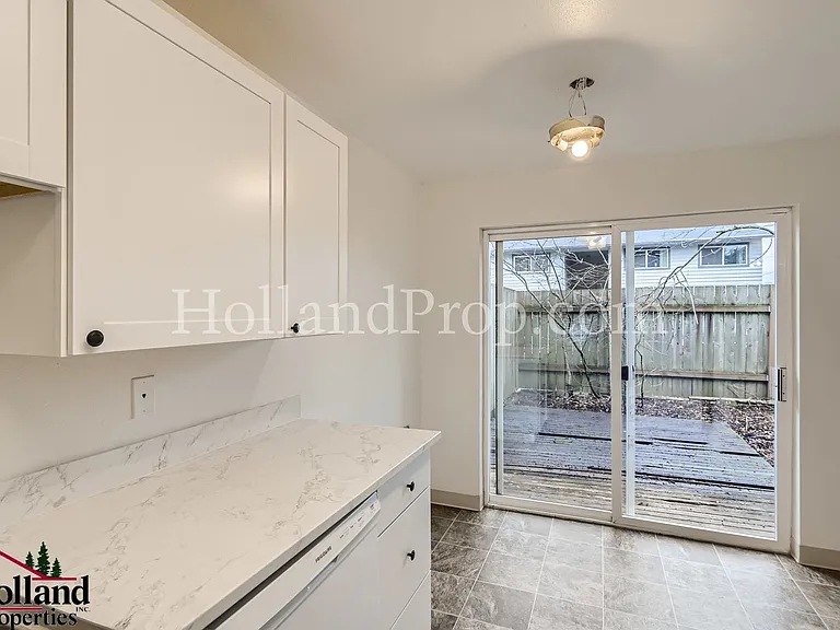 2621 SE 174th Ave #A — Photo 8