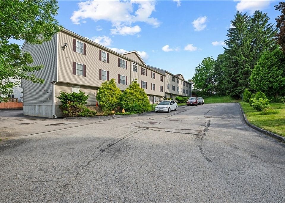 1st image of 1 Hatfield St Unit 7