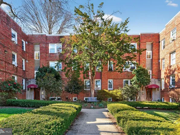 2803 Cortland Pl NW APT 306, Washington, DC 20008