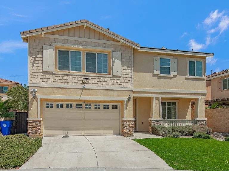 6954 Stanza Ct — Photo 2