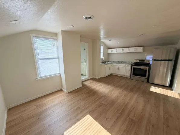 653A W Bruce St #2, Milwaukee, WI 53204