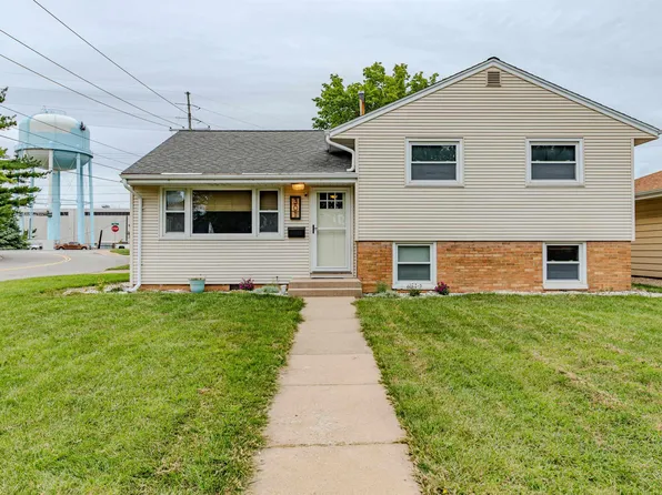 301 E Polk St, Morton, IL 61550