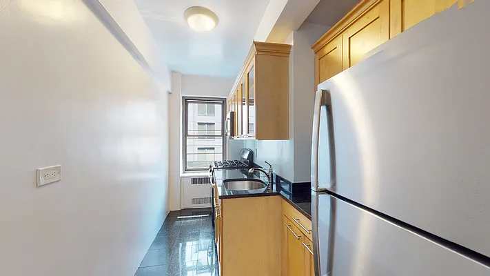 Rented by Bond New York | media 25