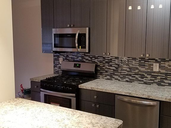 5th image of 512 Surf Ave #3