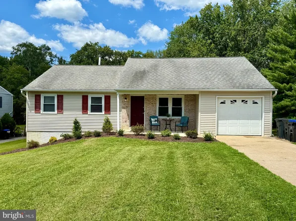 2401 W Colonial Dr, Upper Chichester, PA 19061