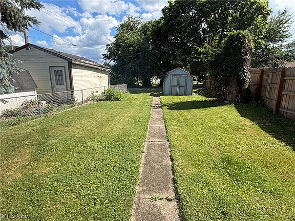 3rd image of 503 Euclid Ave
