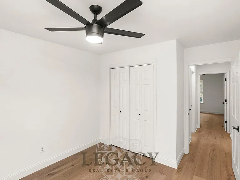 100 Sadler Ct — Photo 36