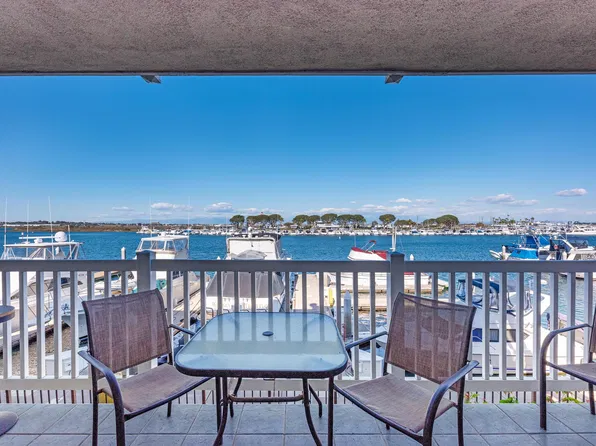 16255 Pacific Cir APT 103, Huntington Beach, CA 92649
