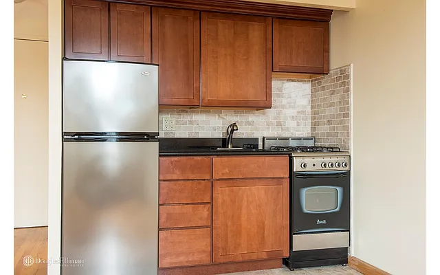 Rented by Douglas Elliman | media 3