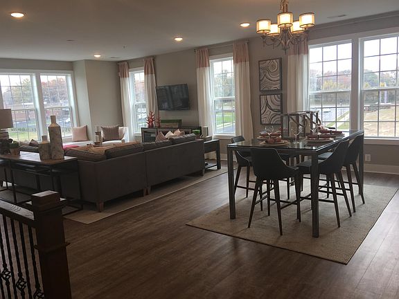 This end unit property brings in LOT of light and brightens the home!