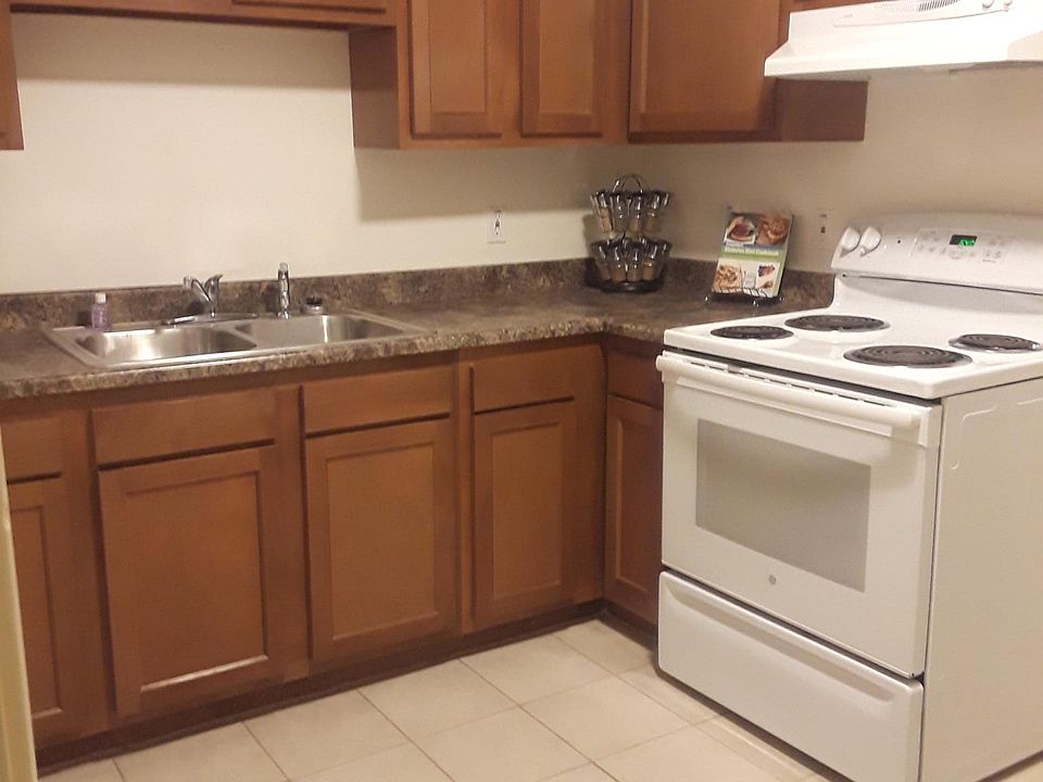 1st image of 7020 N 75th Ave Suite 123