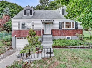 239 Buttonwood Ave, Cortlandt Manor, NY 10567