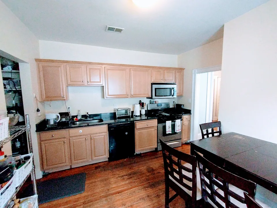 22 Curtis Ave #2