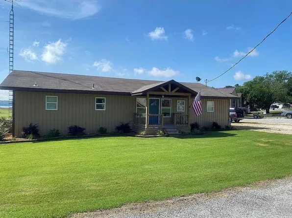 355 Crattie Dr, Springville, TN 38256