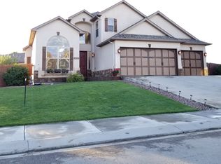 5825 Mark Twain Ln, Pueblo, CO 81008