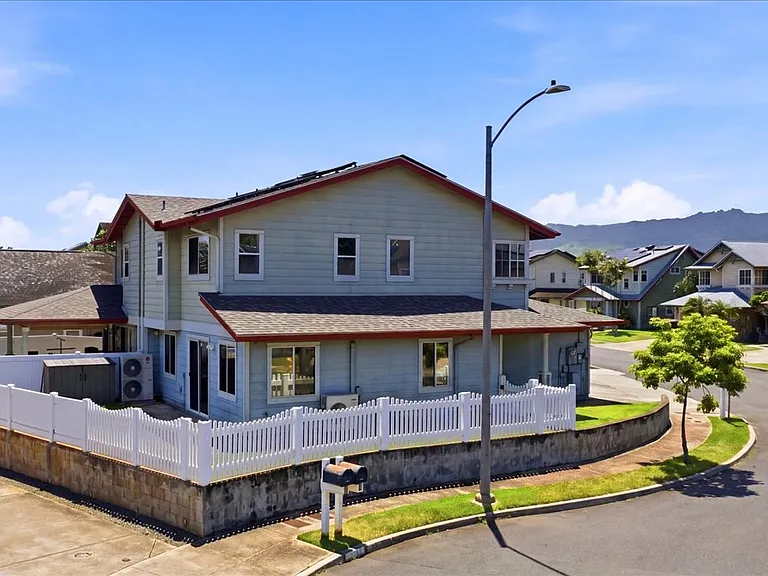 94-1071 Kanawao St — Photo 17