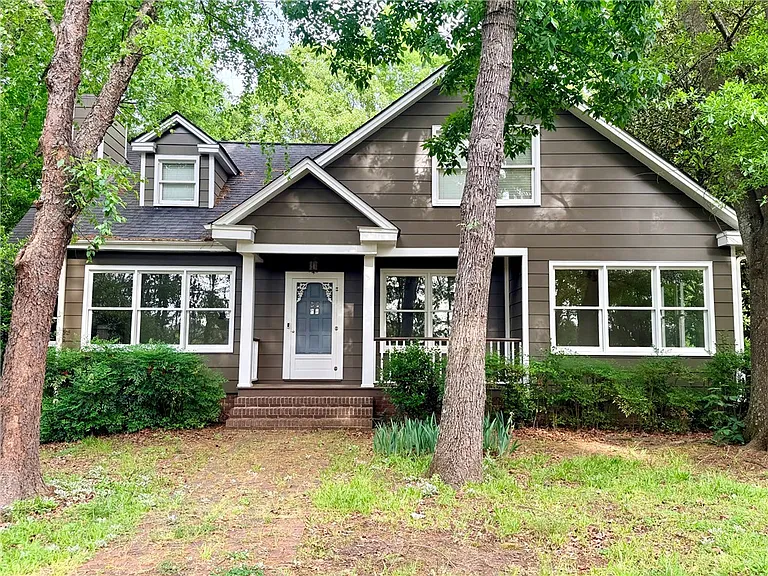 107 Stardust Ln — Photo 1